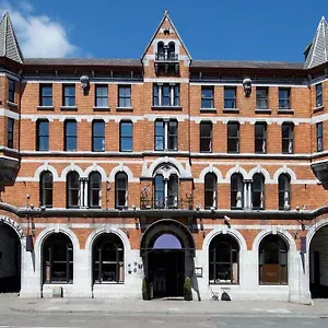 3* Hotel Isaacs